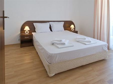 Aparthotel Lighthouse Sveti Vlas Esterno foto