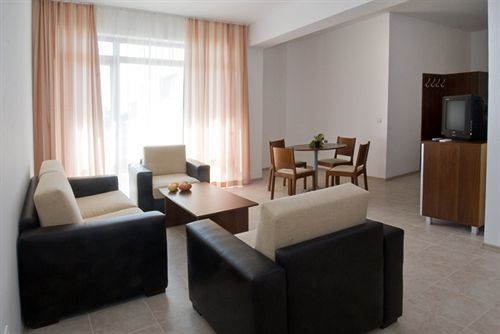 Aparthotel Lighthouse Sveti Vlas Esterno foto